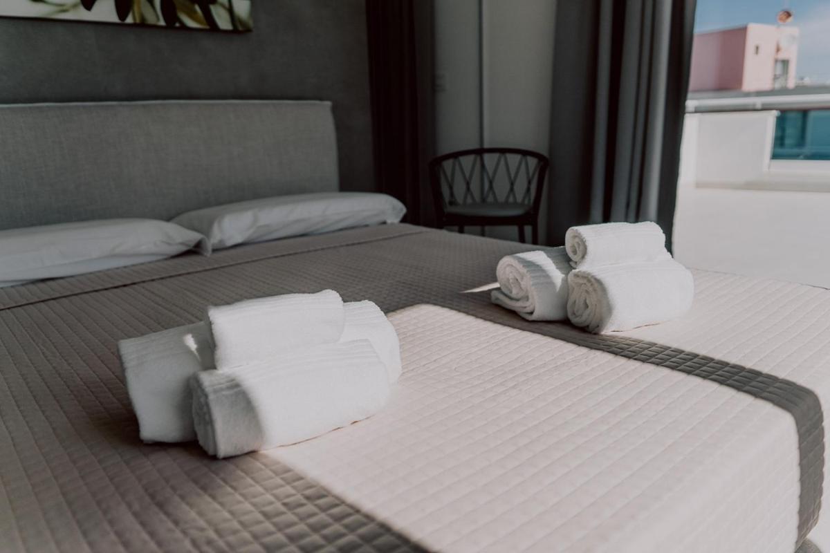 Suite Donna Edwige By Monholiday Monopoli Exterior photo