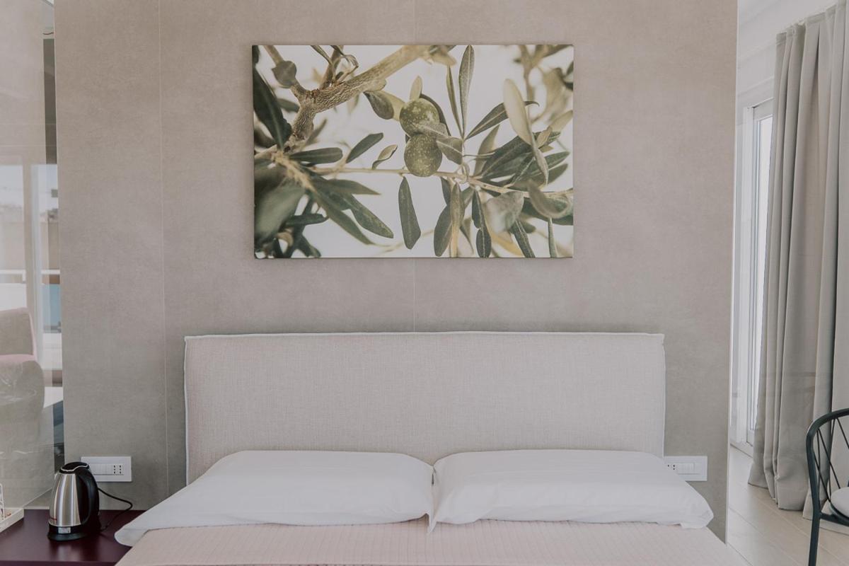 Suite Donna Edwige By Monholiday Monopoli Exterior photo